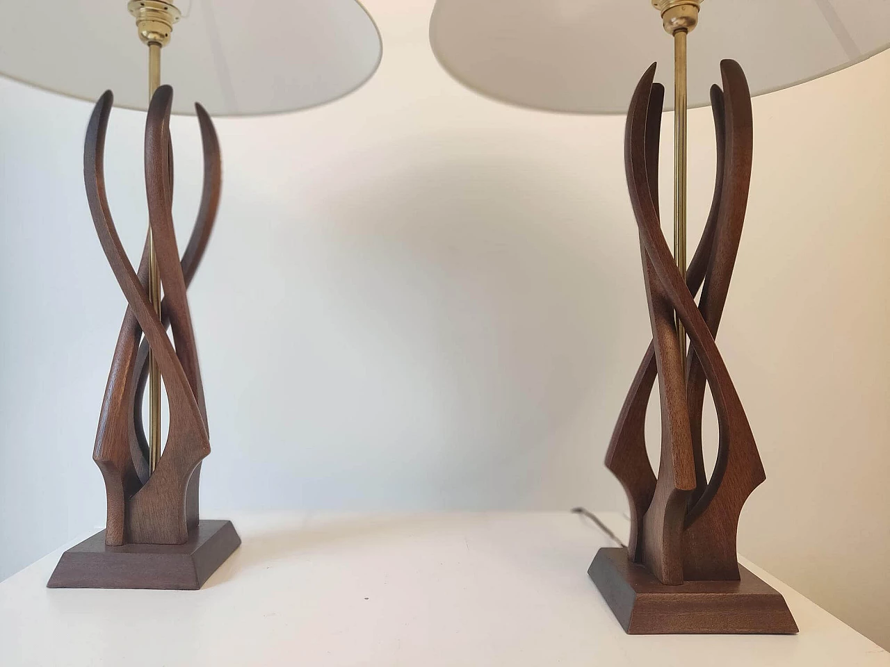 Pair of organic table lamps with walnut base, 1960s 11