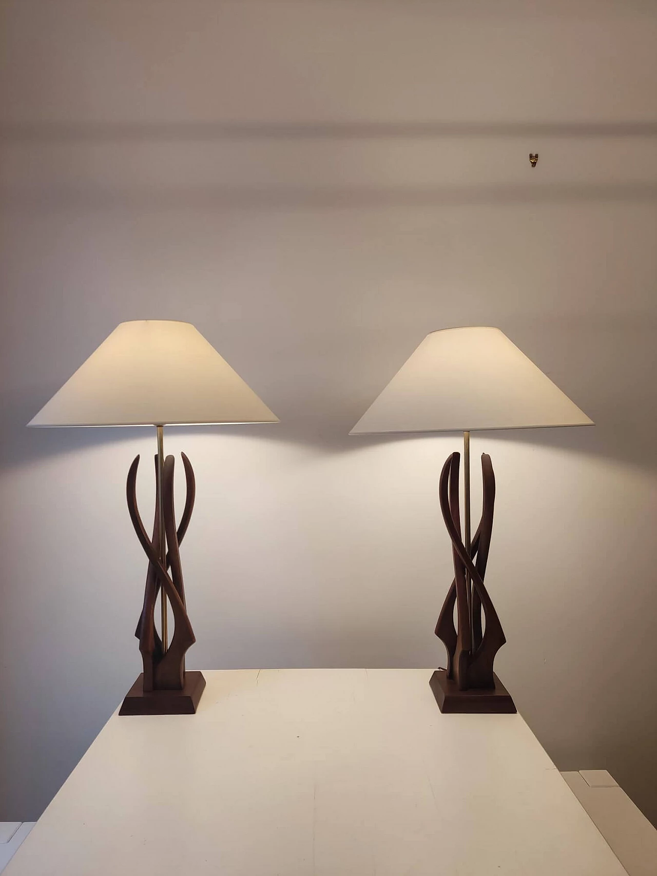 Pair of organic table lamps with walnut base, 1960s 14
