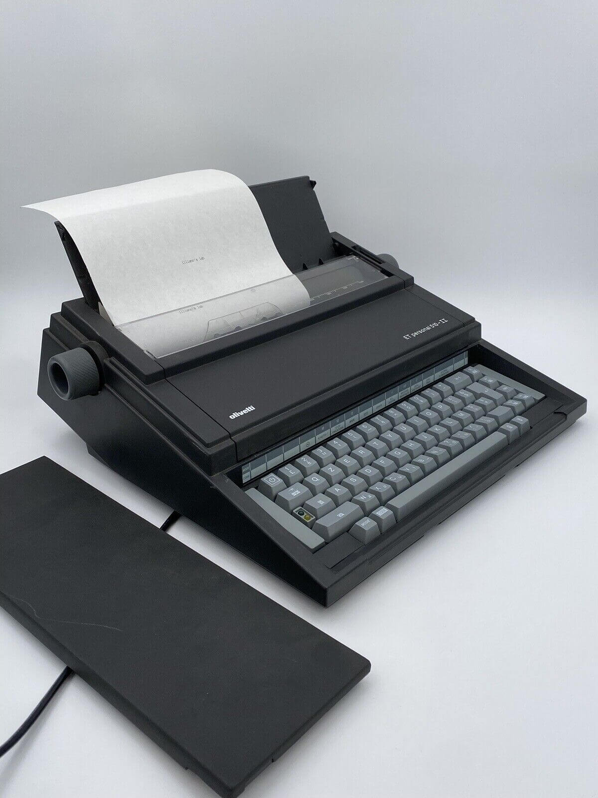 【伊】Olivetti ET personal 510-II 電子タイプライター Olivetti ET Personal 510-II typewriter, 1980s | intOndo