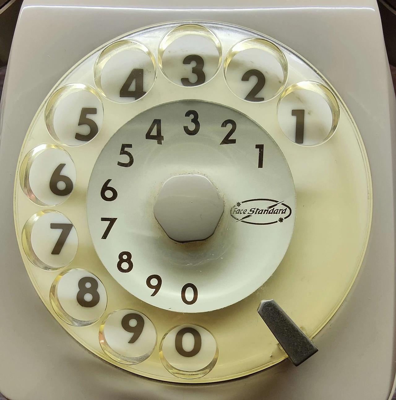 Telefono a disco Face Standard F63 per SIP, anni '60 4