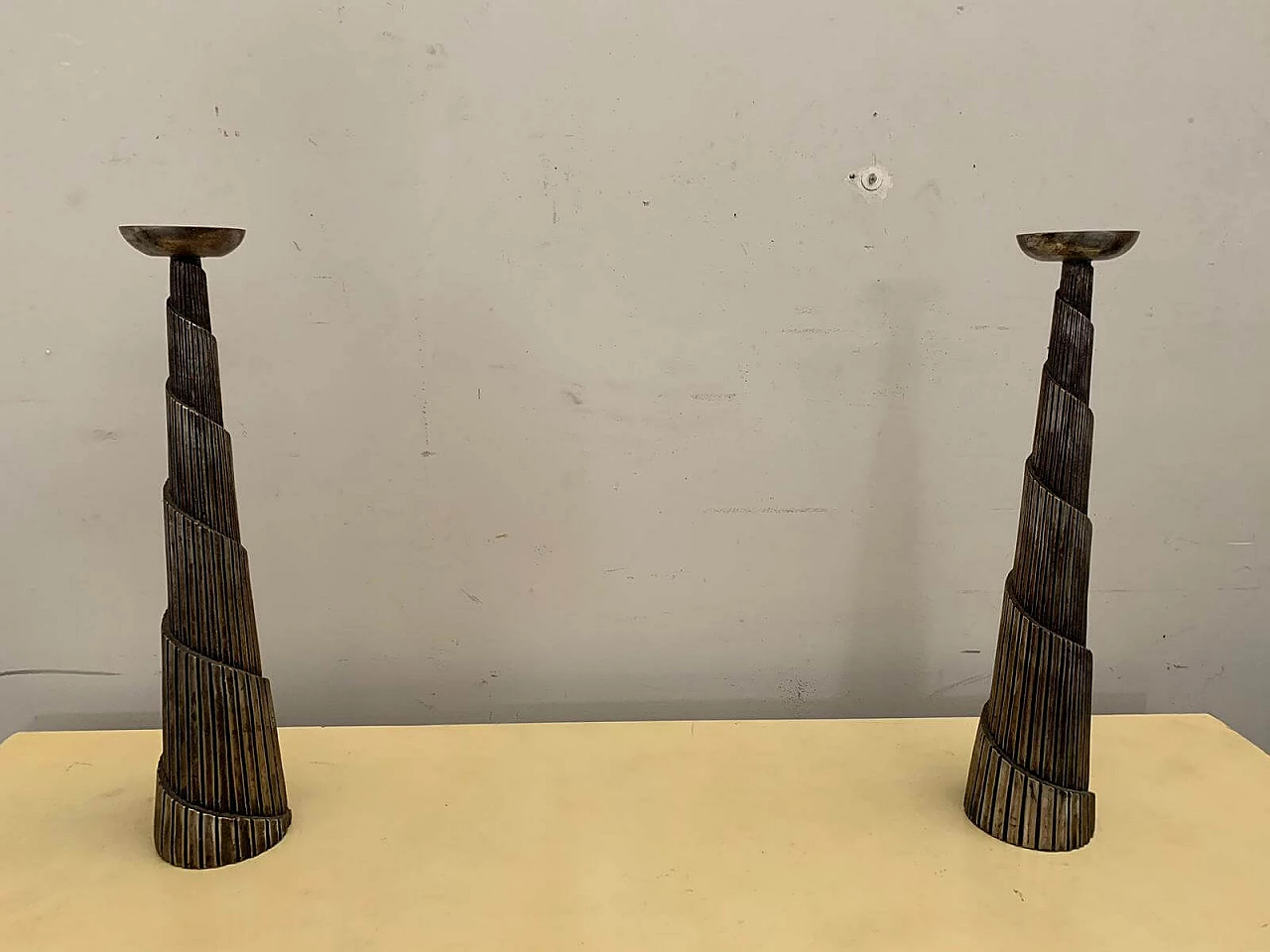 Pair of resin and metal leaf candlesticks, 1980s 7