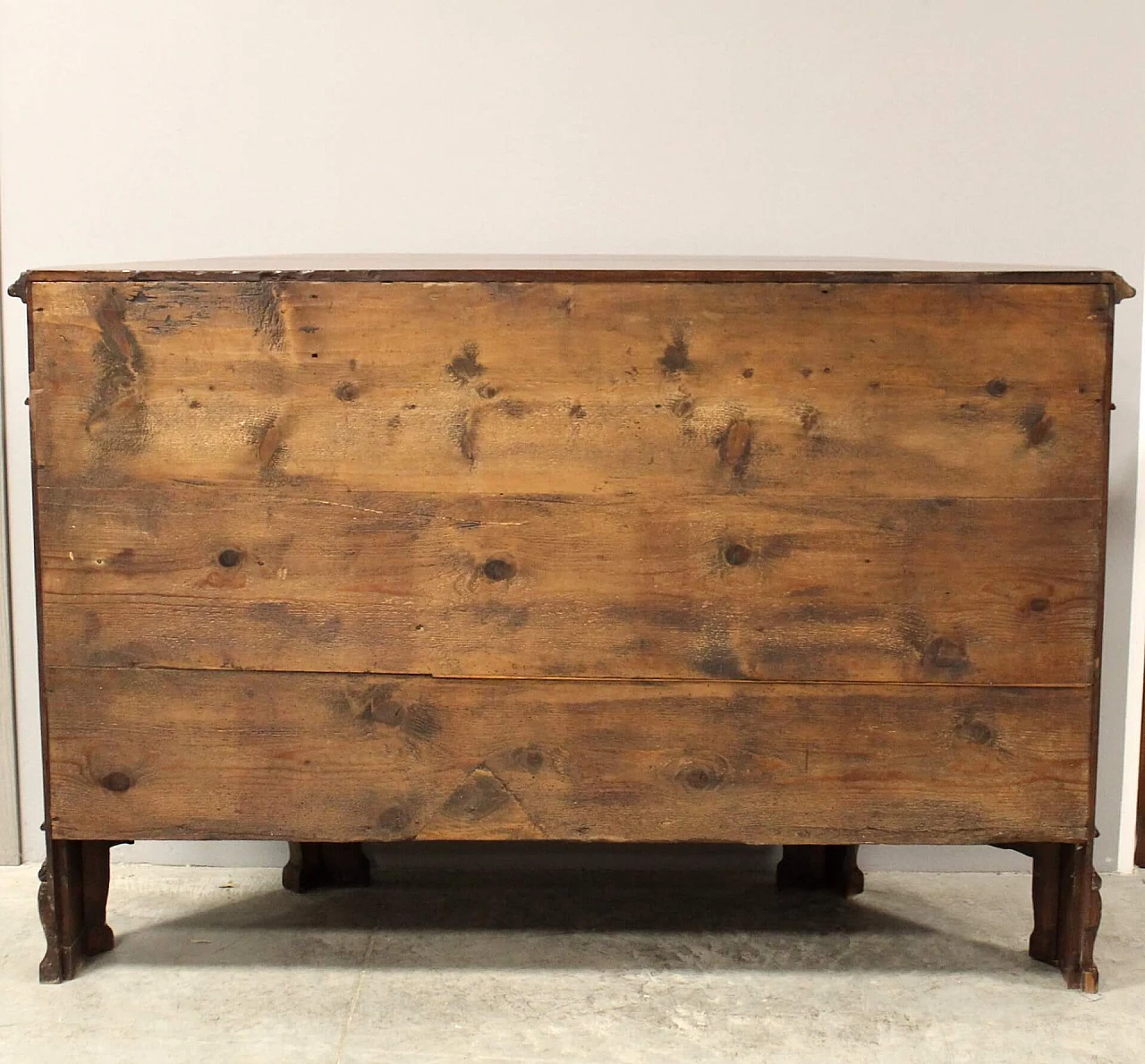 Credenza scantonata in ciliegio massello a quattro ante, fine '700 5