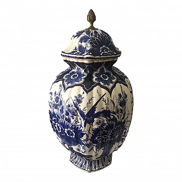 Dutch Delft ceramic urn vase hand-painted in white and blue with floral decoration, 19th century