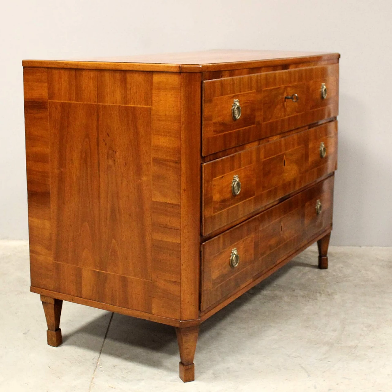 Direttorio chest of drawers in inlaid walnut, second half of the 18th century 1