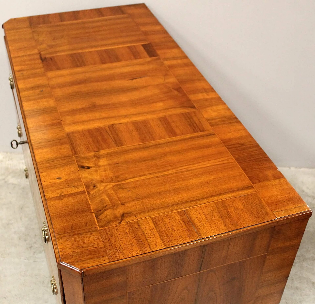 Comò Direttorio in noce intarsiato, seconda metà '700 8