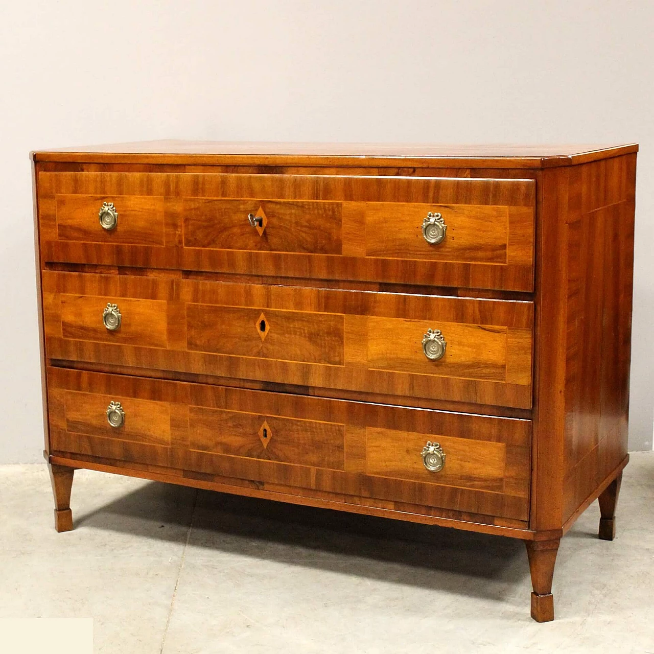 Direttorio chest of drawers in inlaid walnut, second half of the 18th century 9