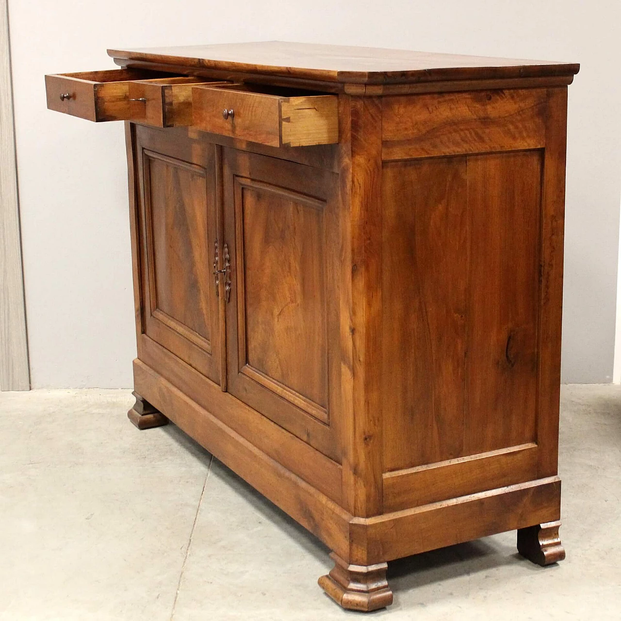 Solid walnut Louis Philippe sideboard, 19th century 3