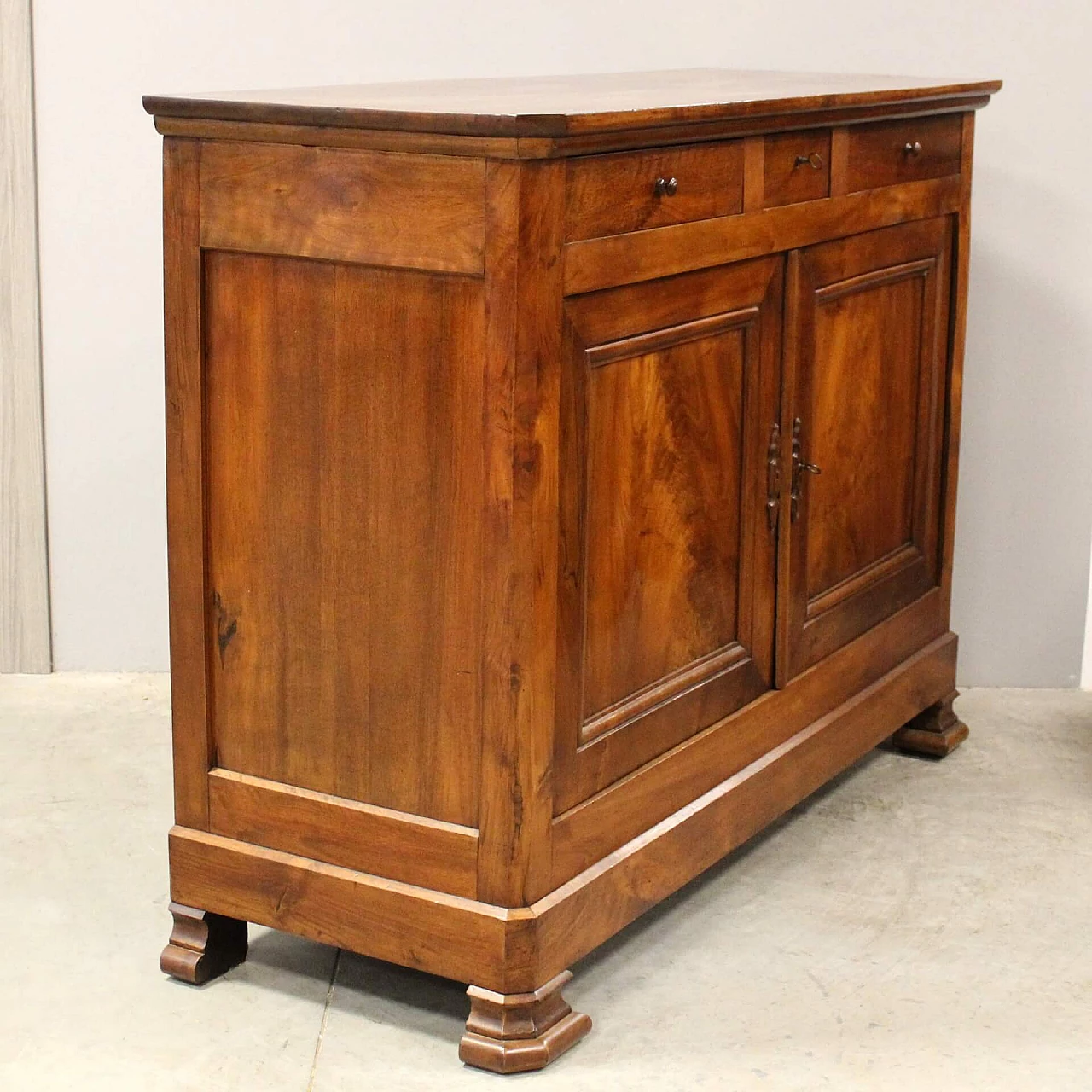 Solid walnut Louis Philippe sideboard, 19th century 5