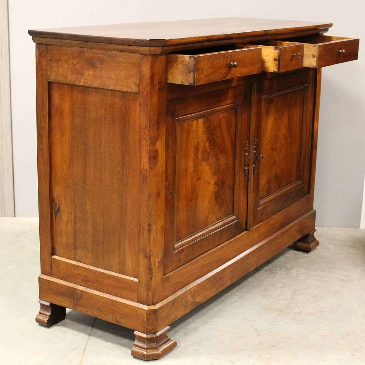 Solid walnut Louis Philippe sideboard, 19th century 8