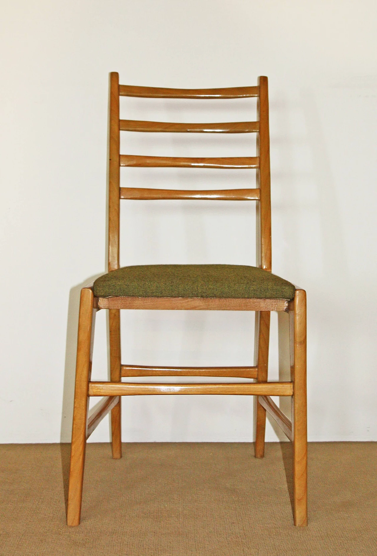 6 Sedie in legno massello chiaro nello stile di Gio Ponti, anni '50 3