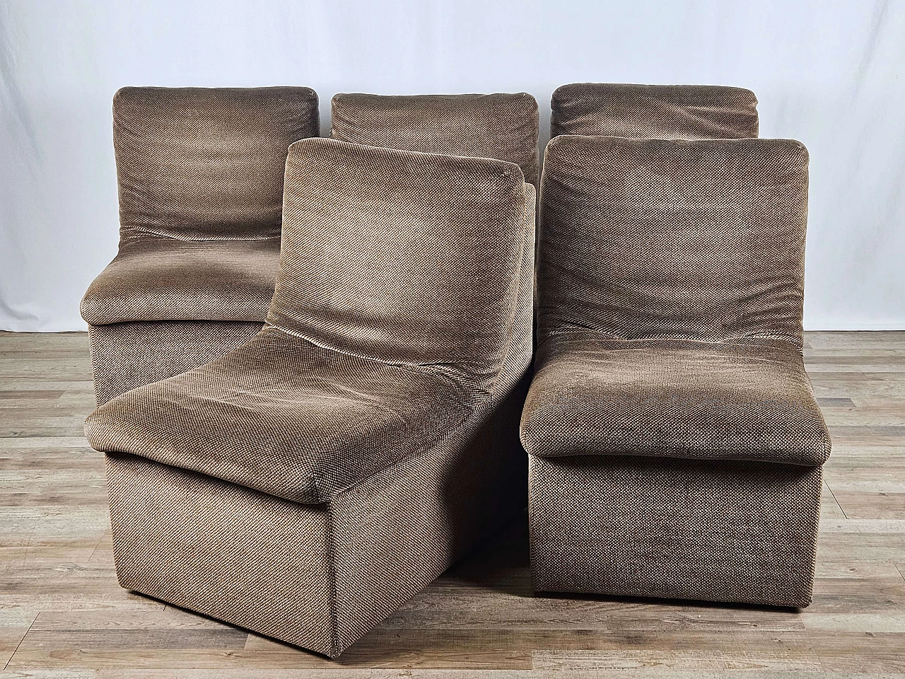 5 Modular fabric armchairs with wooden feet, 1970s 1