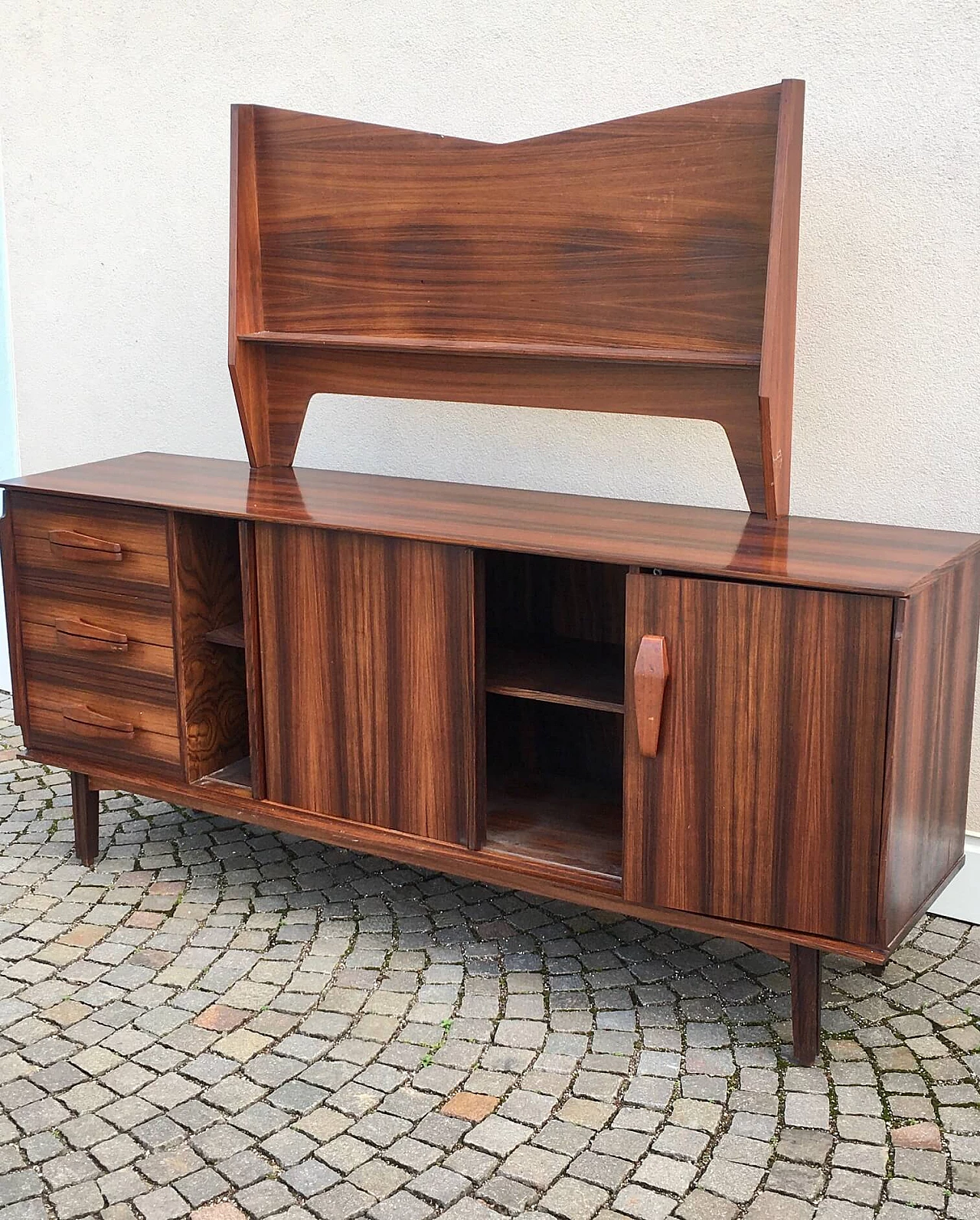 Scandinavian-style rosewood sideboard with display shelf, 1970s 3