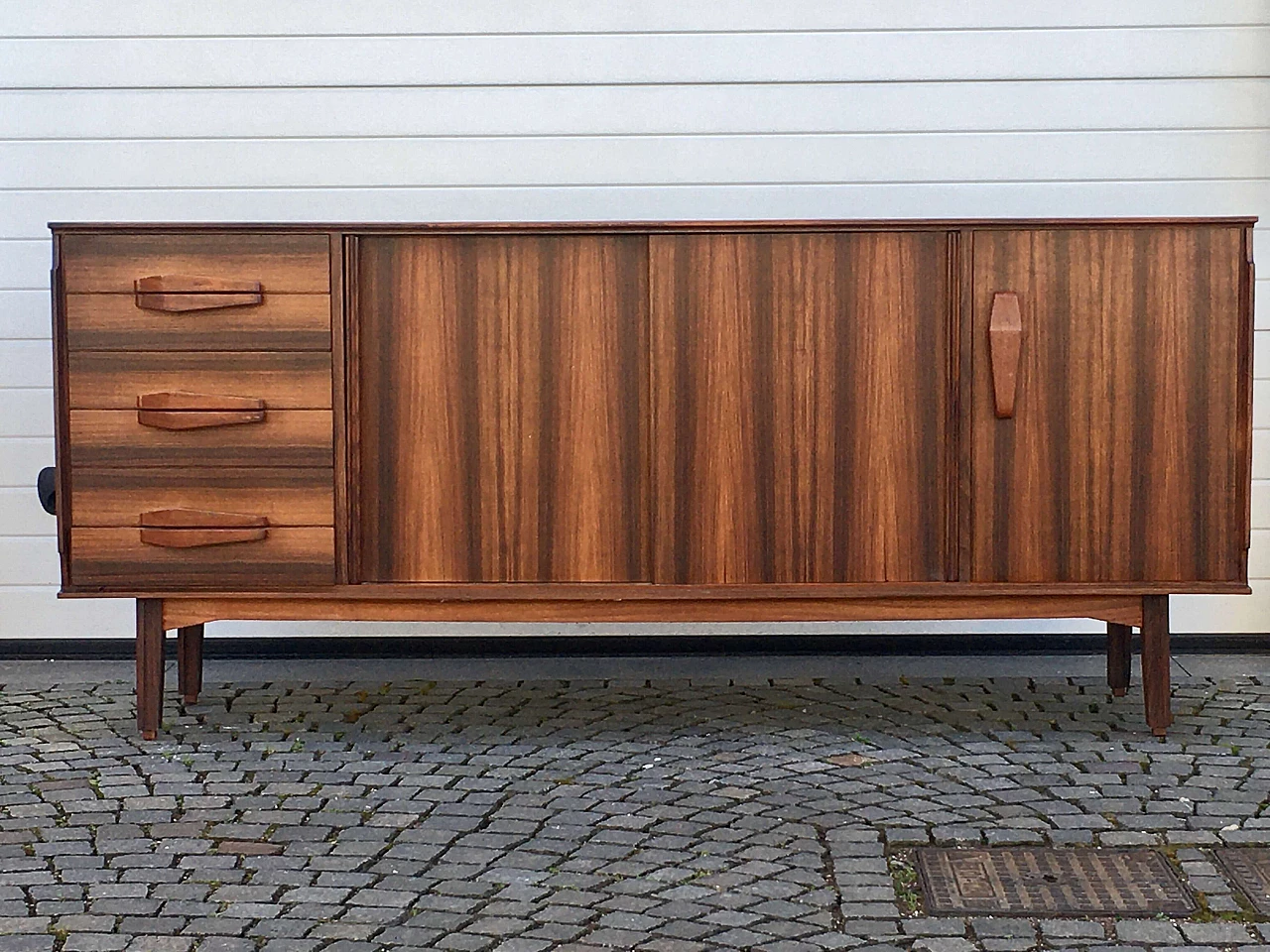 Scandinavian-style rosewood sideboard with display shelf, 1970s 19