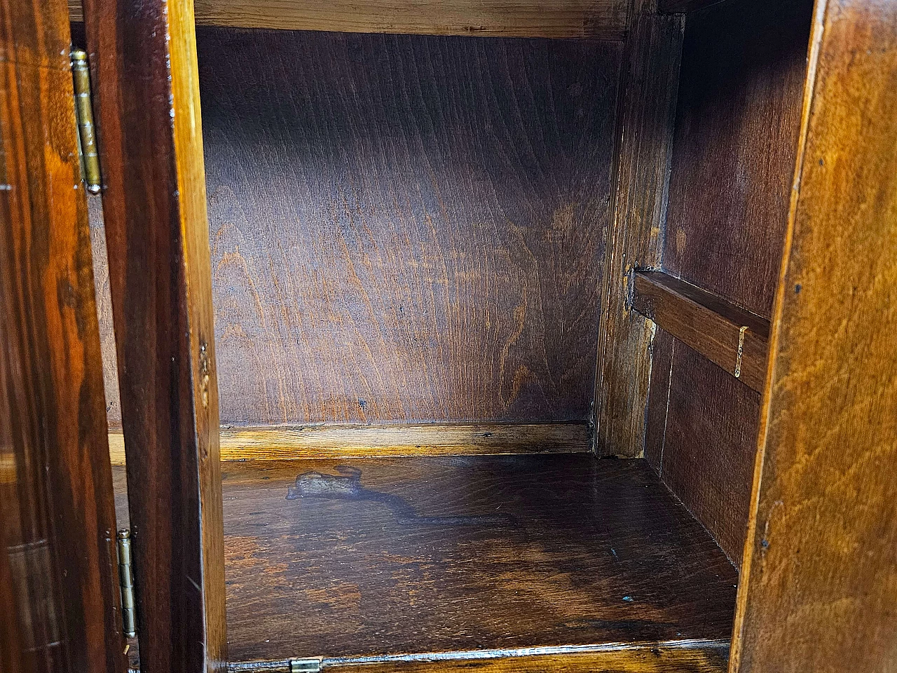 Art Deco mahogany-root and black glass sideboard, 1950s 32