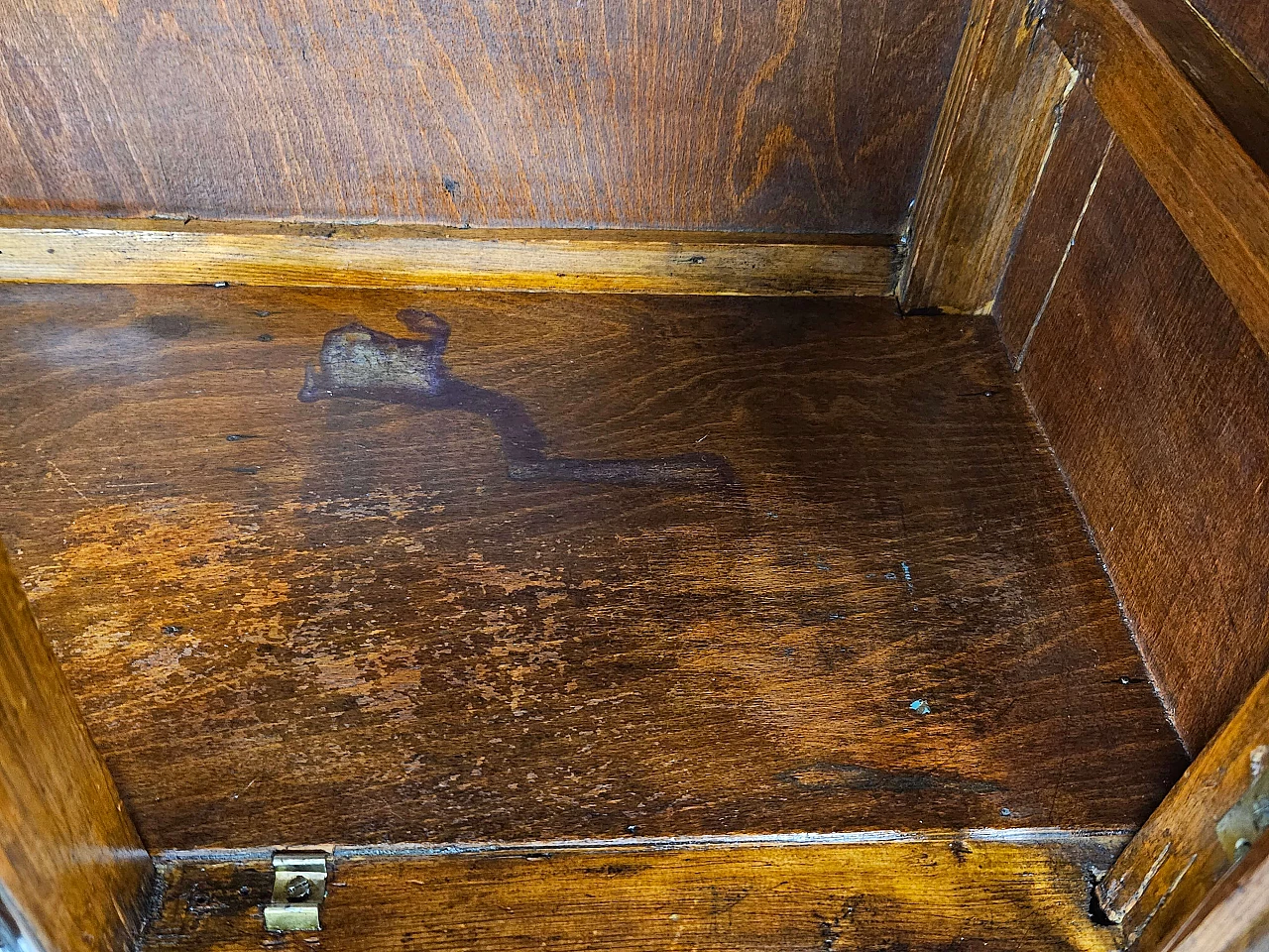 Art Deco mahogany-root and black glass sideboard, 1950s 33