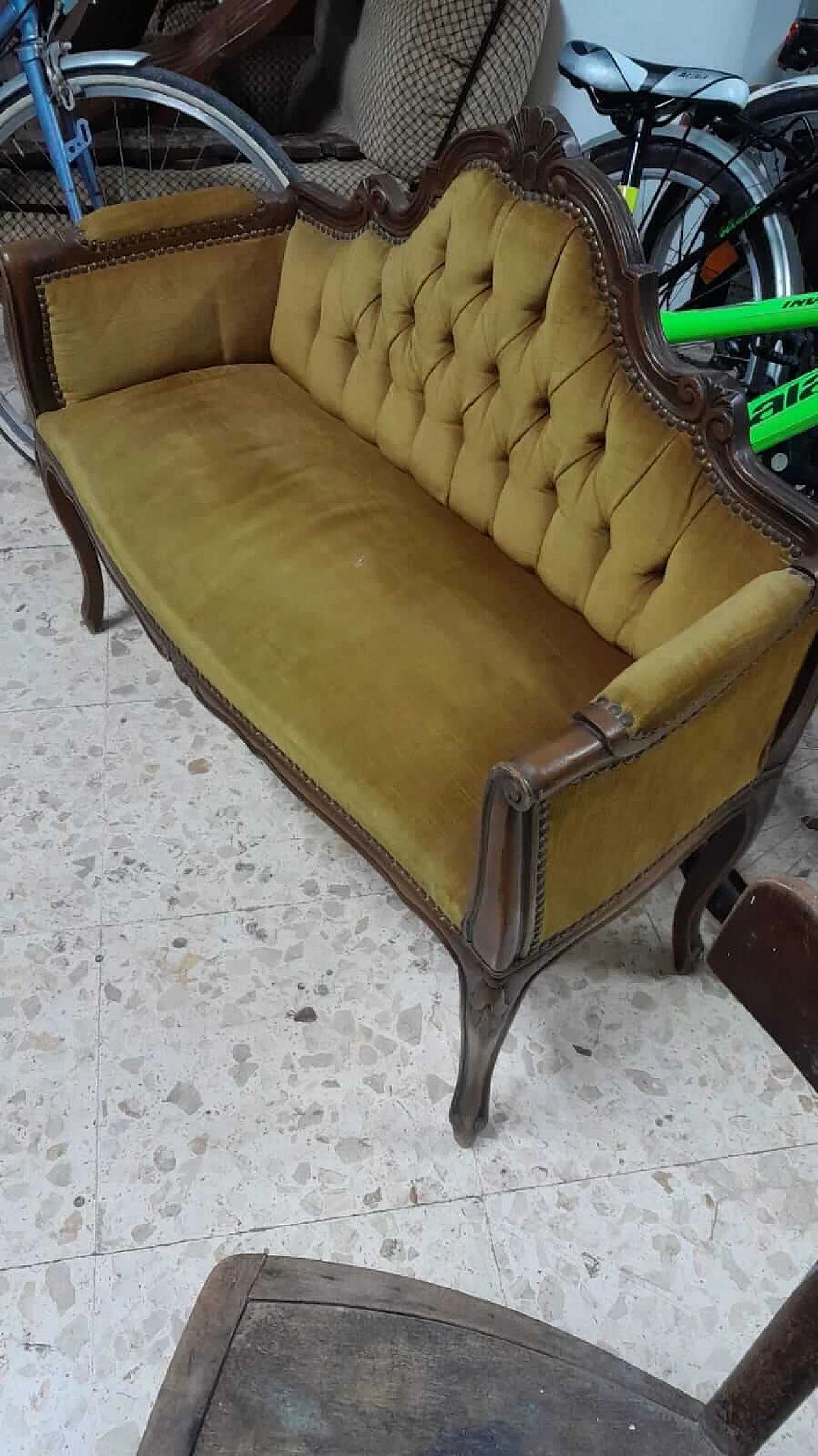 English style wood and fabric sofa, 1970s 1