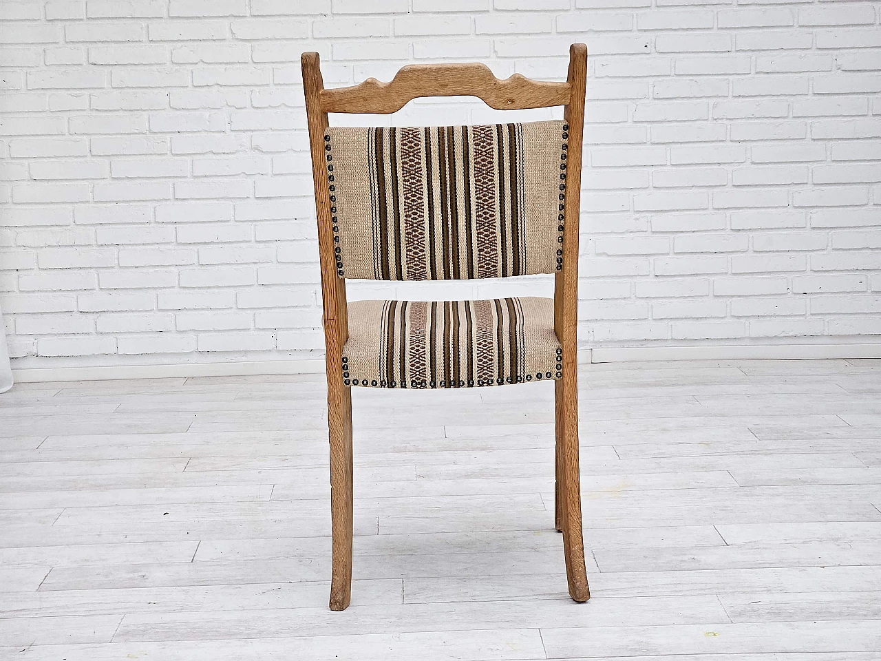 6 Danish chairs in beige and brown wool and oak, 1970s 13