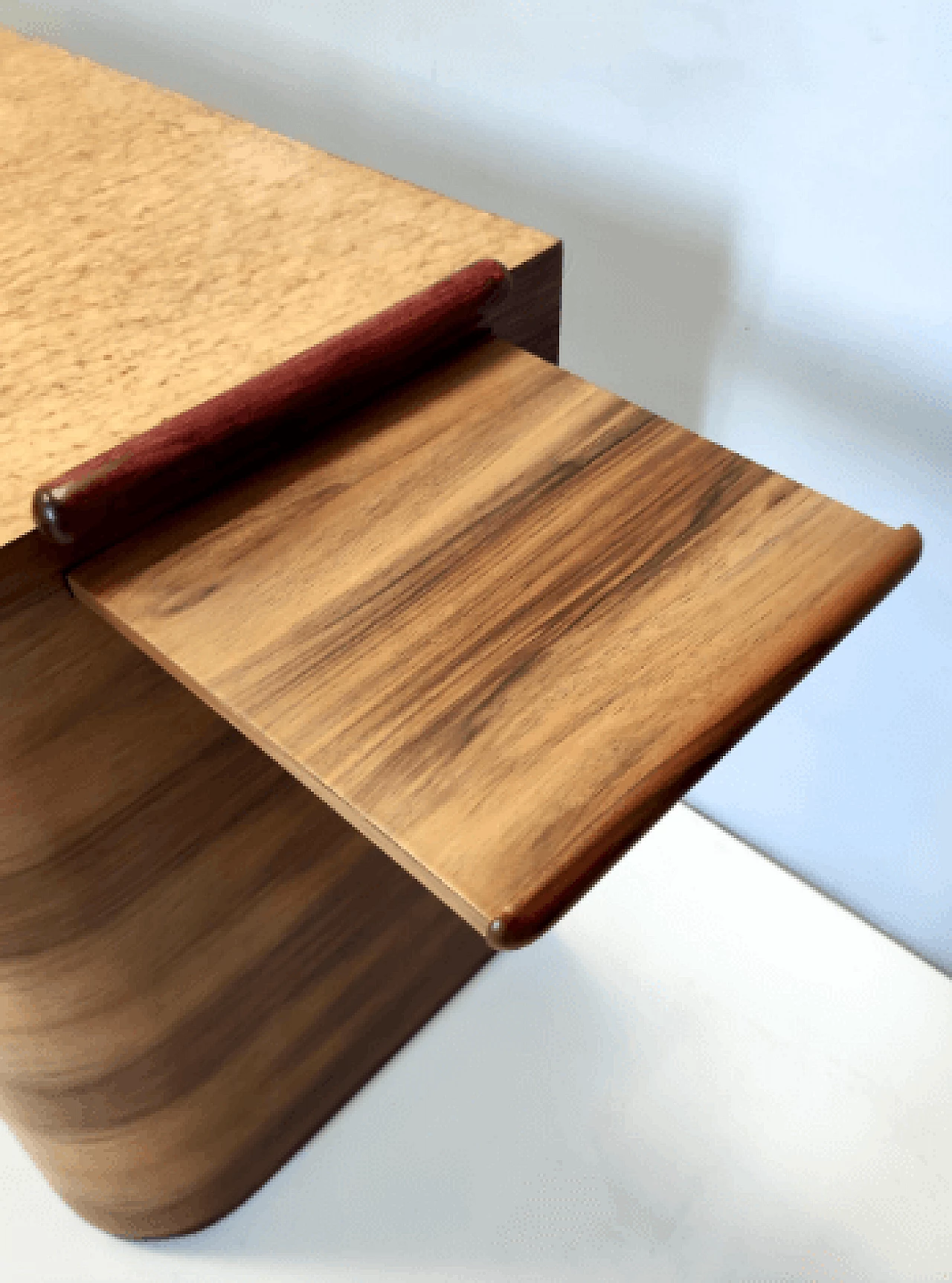 Scrivania Art Déco in noce, betulla e faggio, anni '40 14