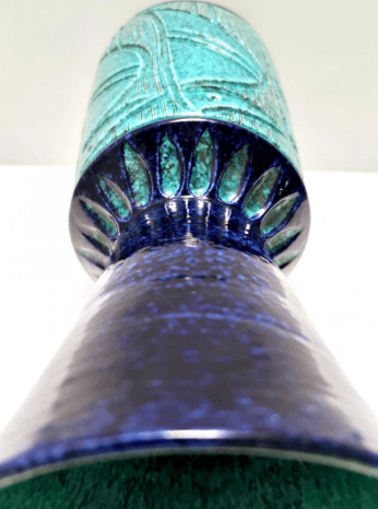 Vaso in ceramica smaltata e incisa nello stile di Bitossi, anni '70 7