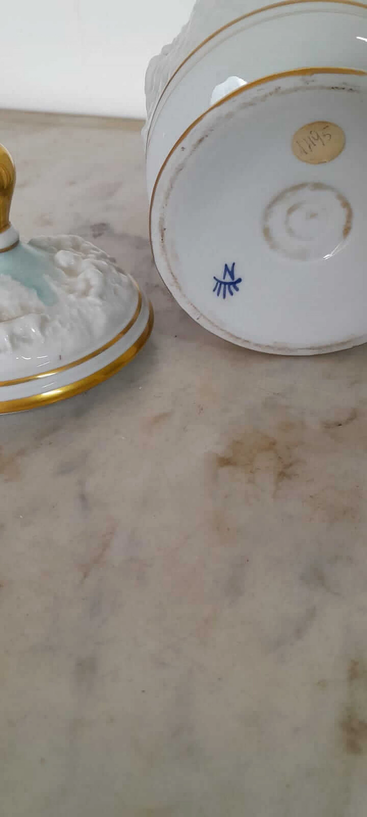 Light blue Capodimonte ceramic vase with lid, 1950s 4