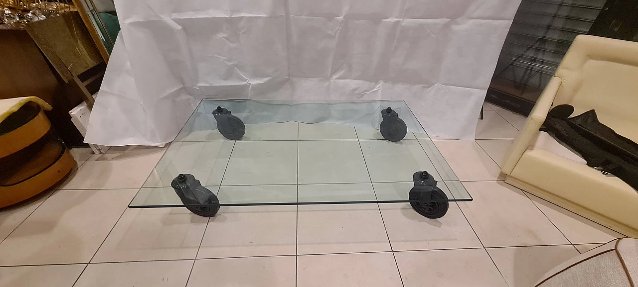 Glass coffee table with casters by Gae Aulenti for Fontana Arte, 1980s 1
