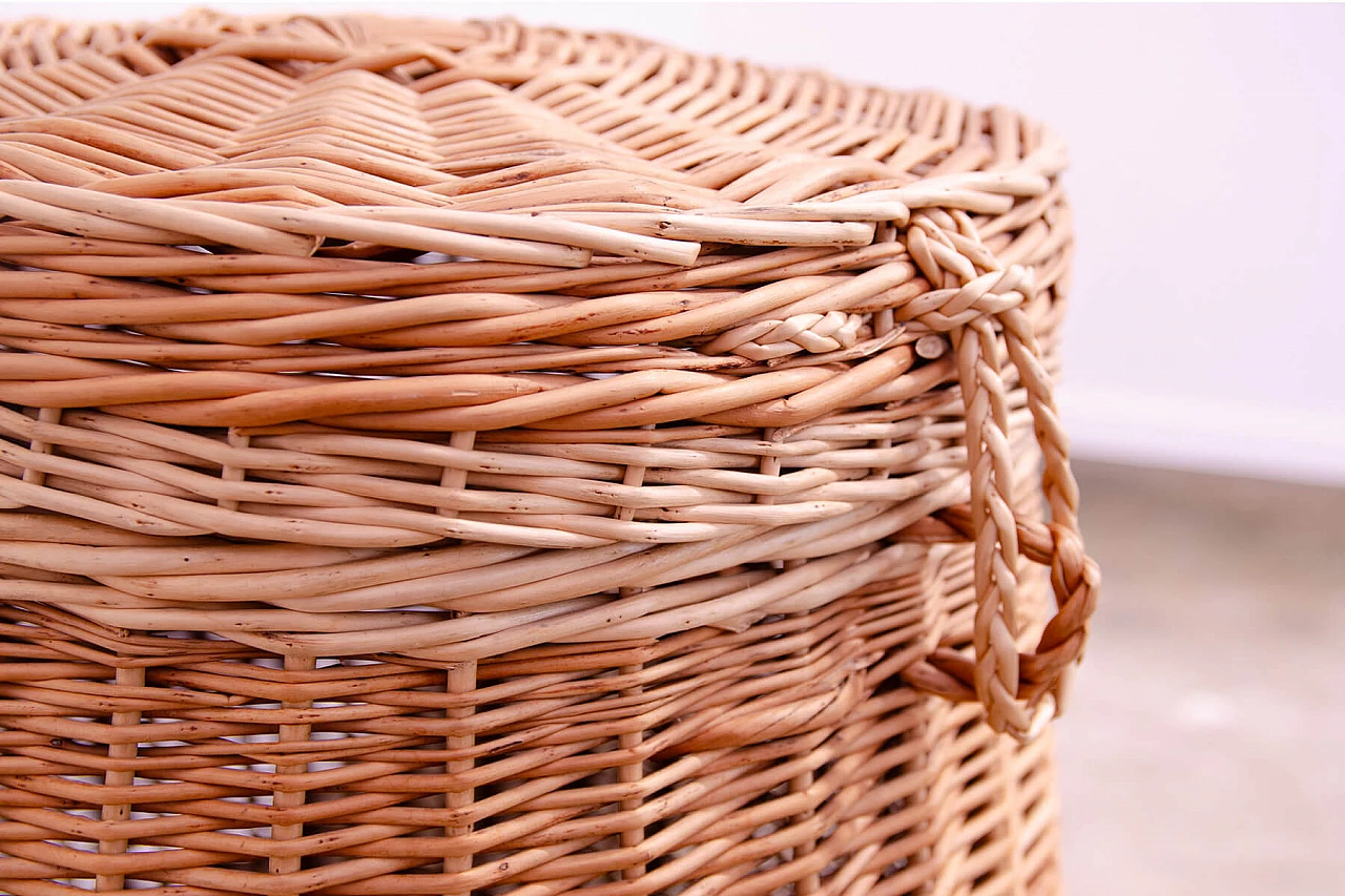 Czechoslovakian wicker laundry basket with handles, 1970s 5