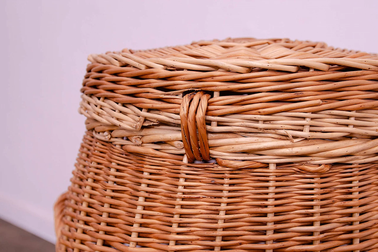 Czechoslovakian wicker laundry basket with handles, 1970s 7