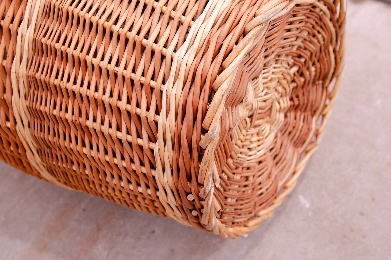 Czechoslovakian wicker laundry basket with handles, 1970s 14