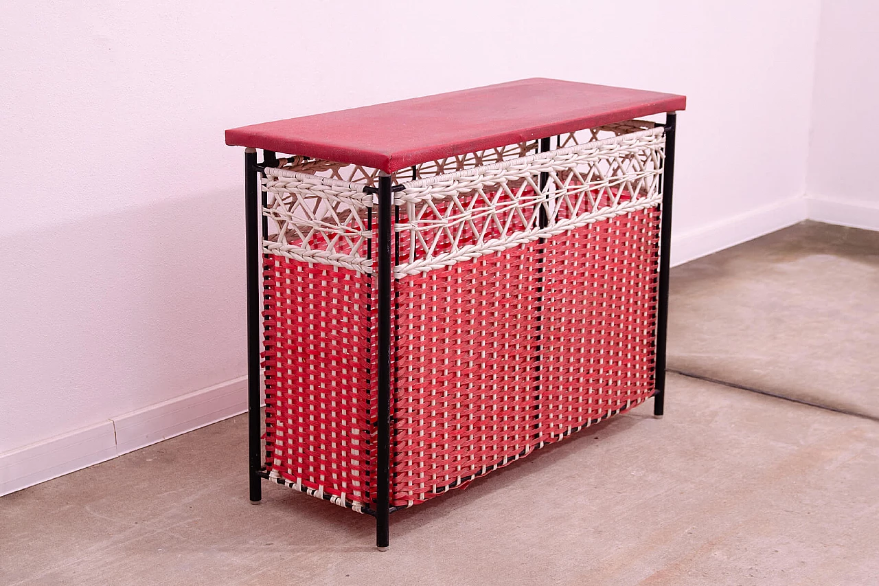 Cesto portabiancheria cecoslovacco in plastica e similpelle, anni '80 4