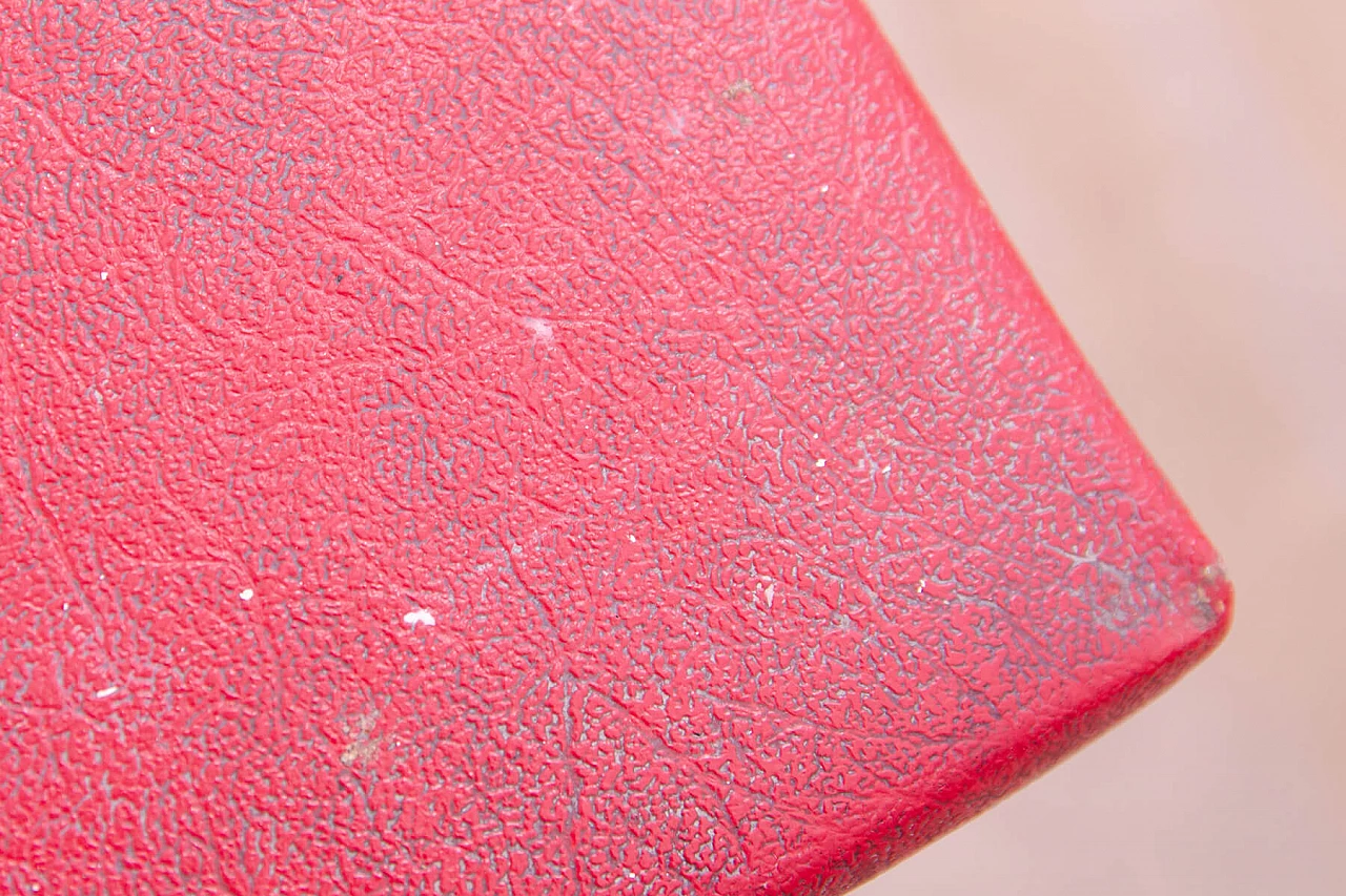 Cesto portabiancheria cecoslovacco in plastica e similpelle, anni '80 7