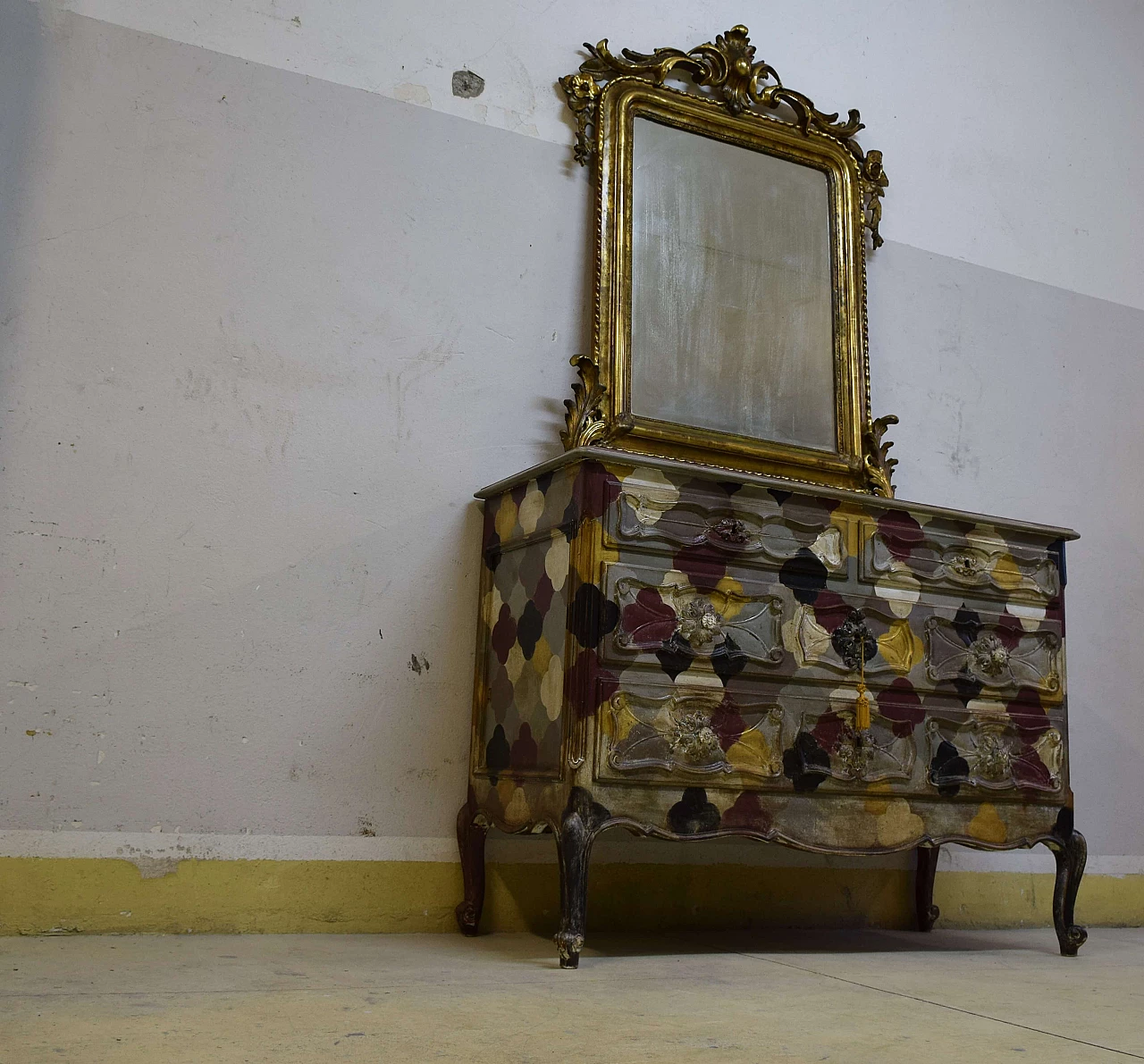 Lacquered chest of drawers in Baroque style, 1950s 1