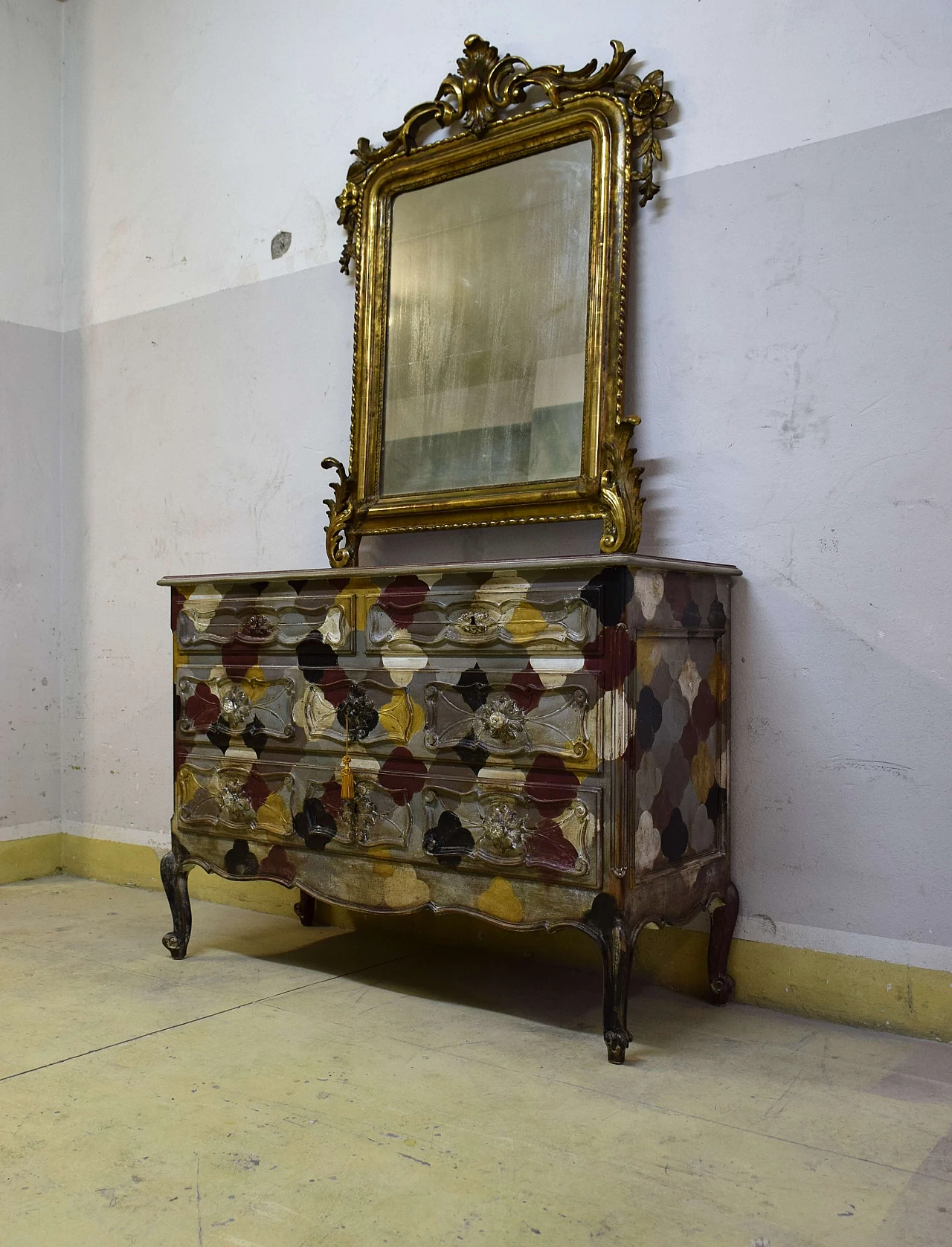 Lacquered chest of drawers in Baroque style, 1950s 2