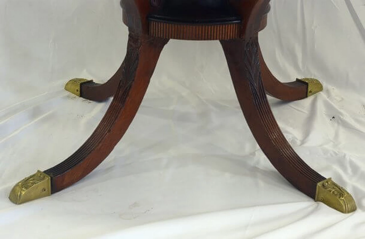 Tavolo da gioco in piuma di mogano con piedi e pomelli in bronzo, anni '20 16