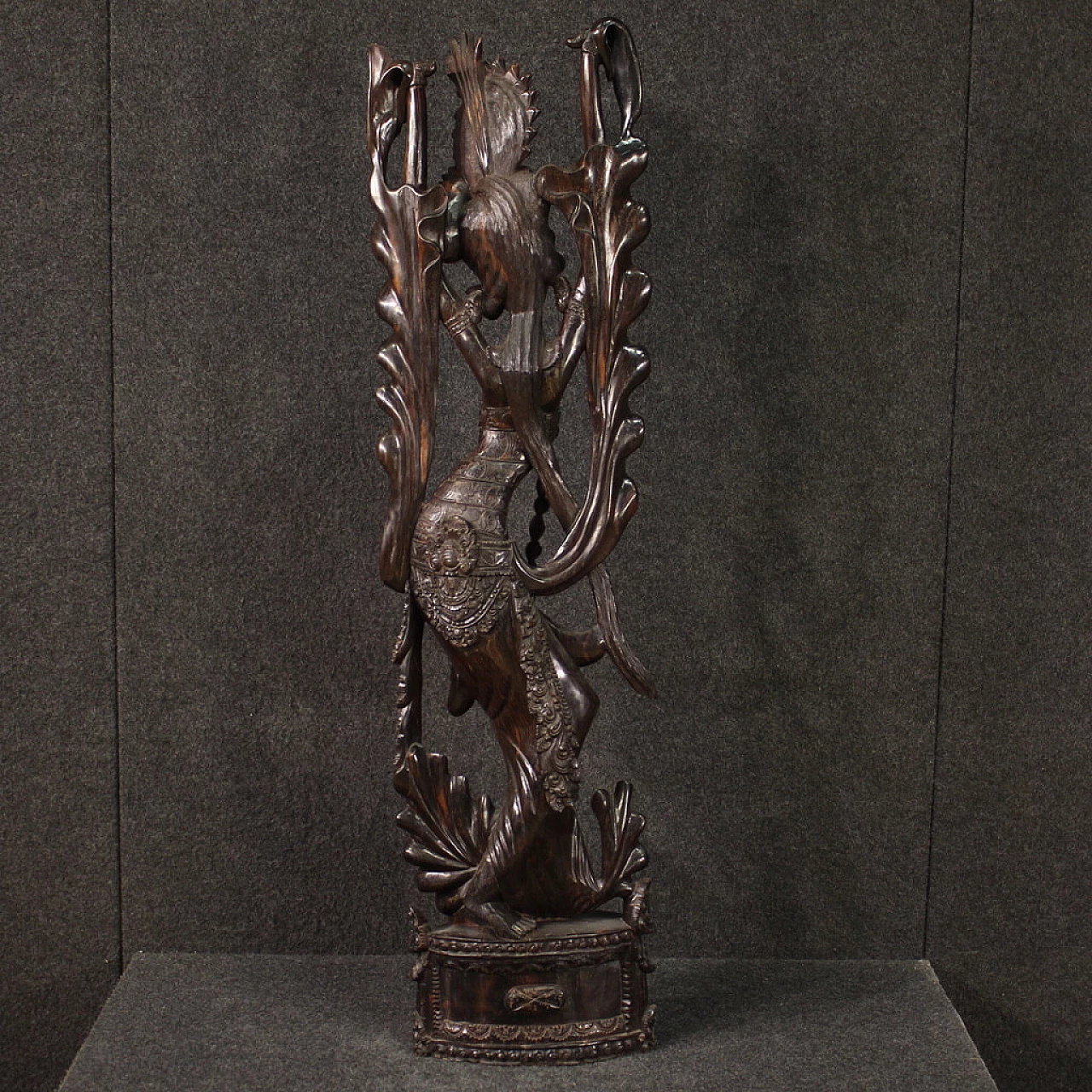 Danzatrice, scultura indonesiana in legno esotico 4