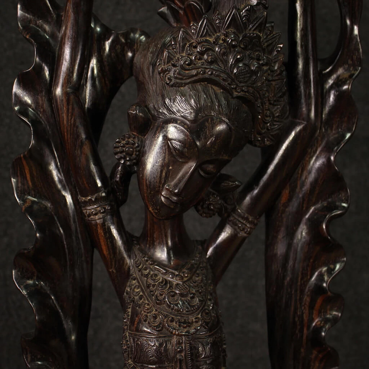 Danzatrice, scultura indonesiana in legno esotico 9