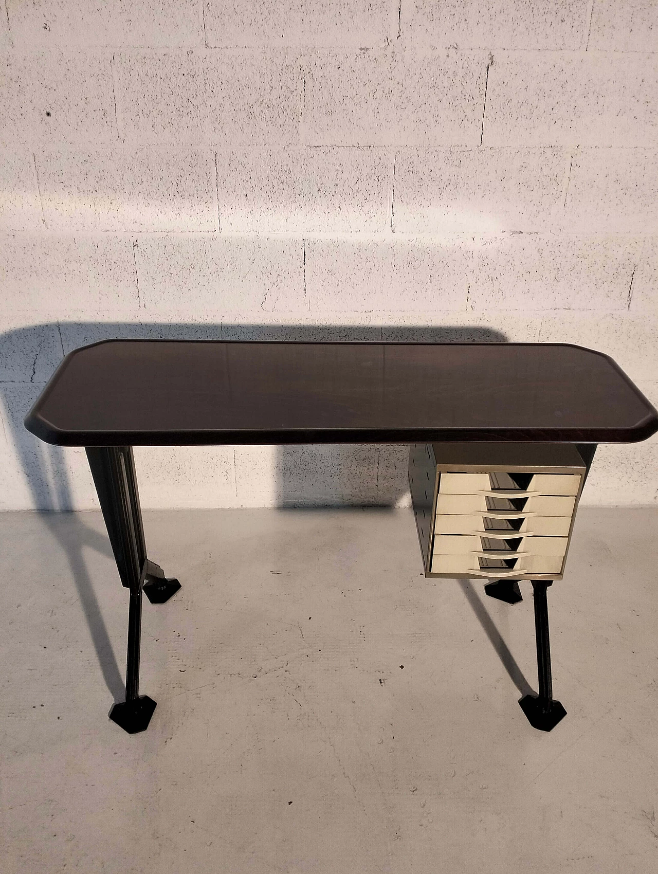 Arco desk by Studio BBPR for Olivetti Synthesis, 1960s 13