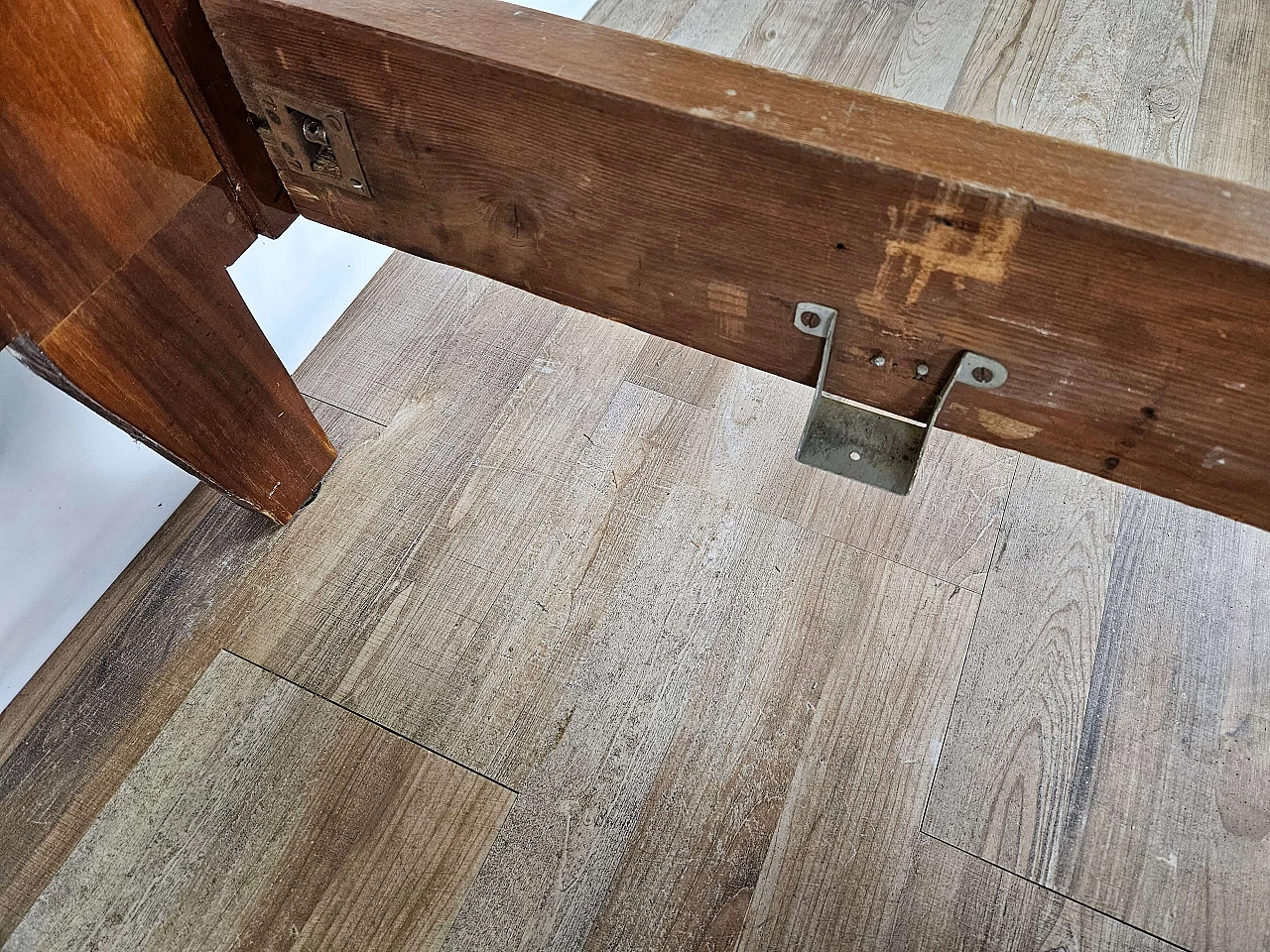 Inlaid wood double bed with brass details, 1960s 18