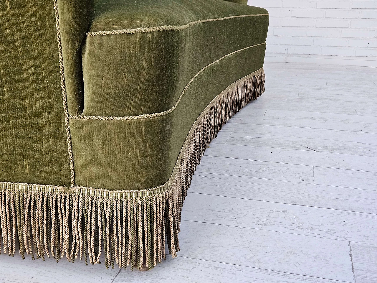 Danish Banana three-seater green velvet sofa with beech legs, 1970s 9