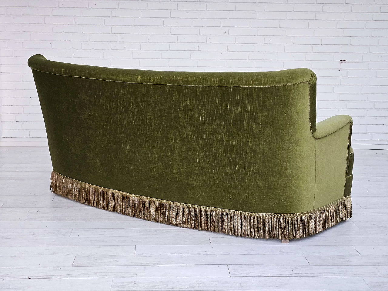 Danish Banana three-seater green velvet sofa with beech legs, 1970s 12