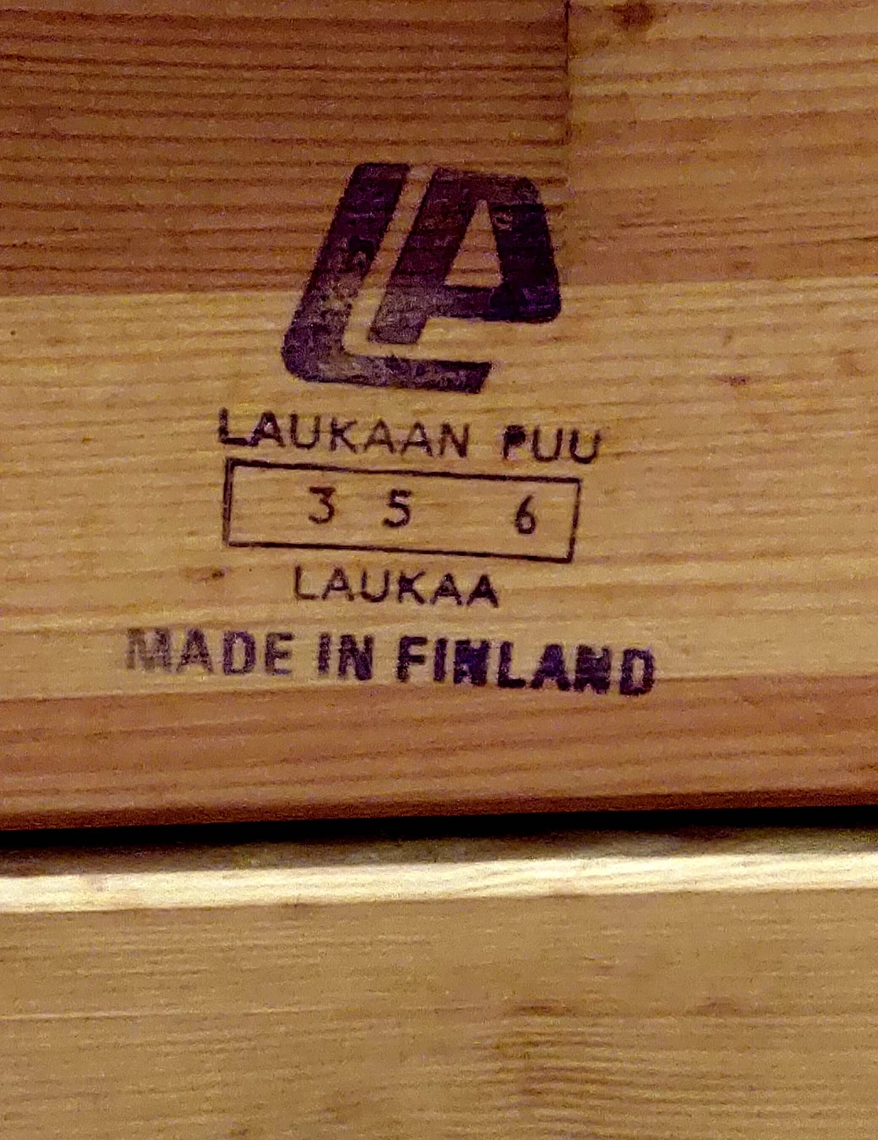 Tavolo in legno di Ilmari Tapiovaara per Laukaan Puu, anni '60 11