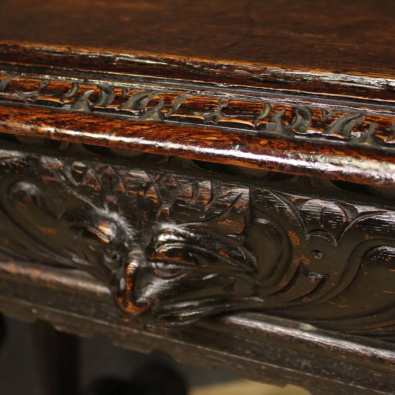 Renaissance-style wooden desk, early 20th century 3