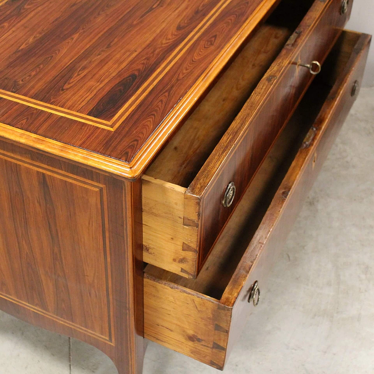 Antico cassettone comò Luigi XV in palissandro intarsiato, '700 8