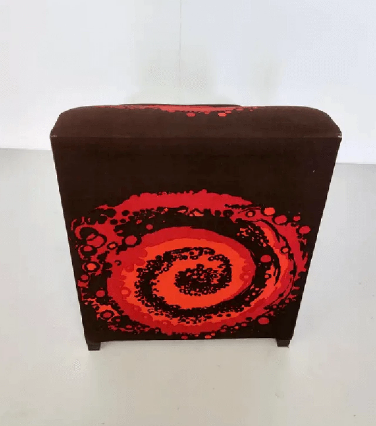 4 Lounge armchairs in wood and cotton, 1970s 8