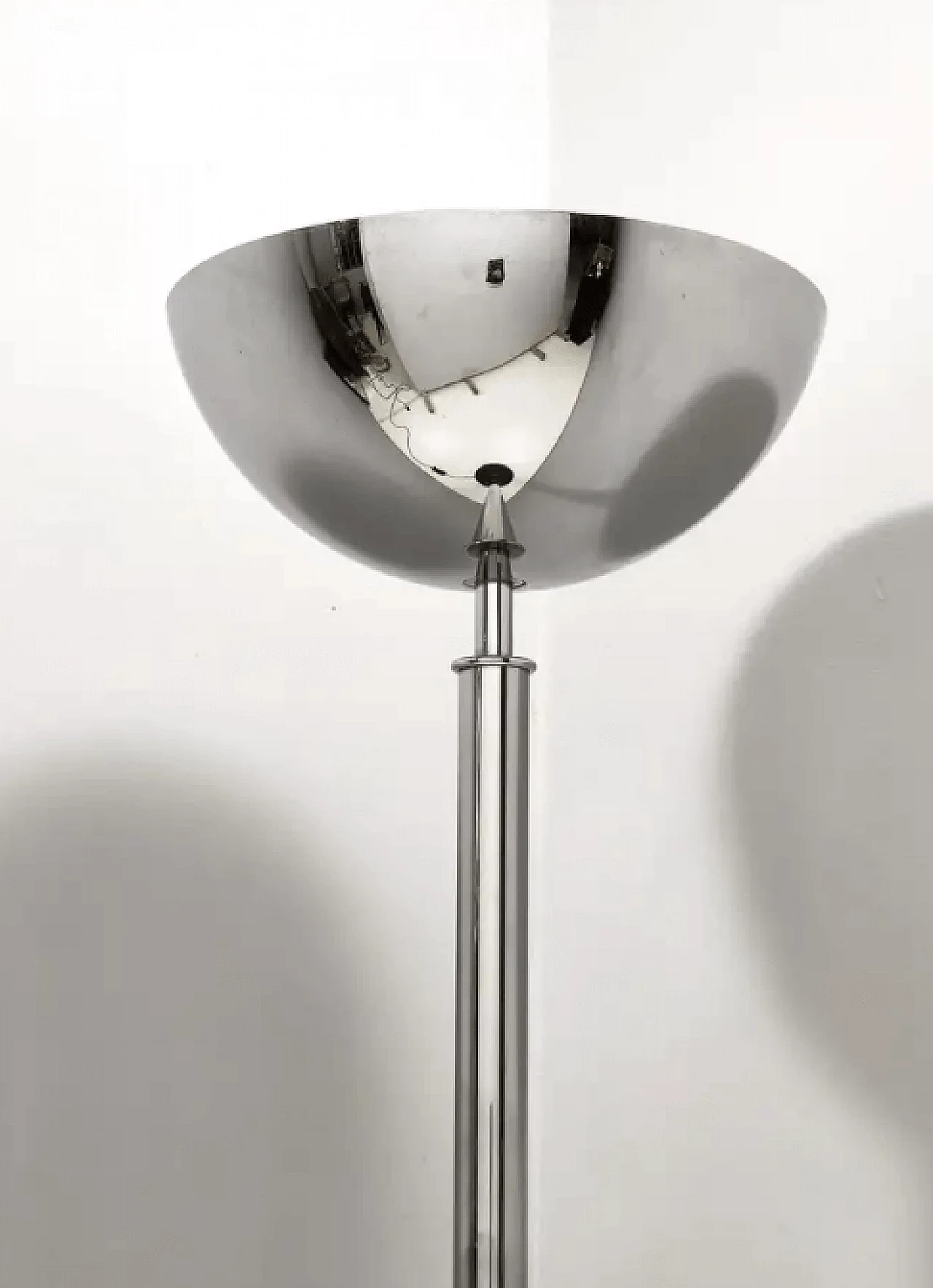 Chromed metal floor lamp in the style of Franco Albini, 1970s 3