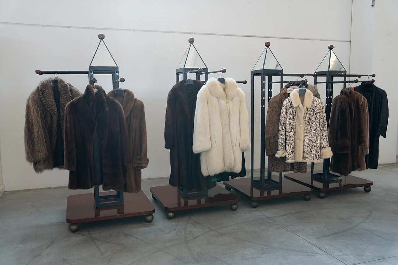 4 Floor coat racks in cherry wood, brass and iron, 1970s 18