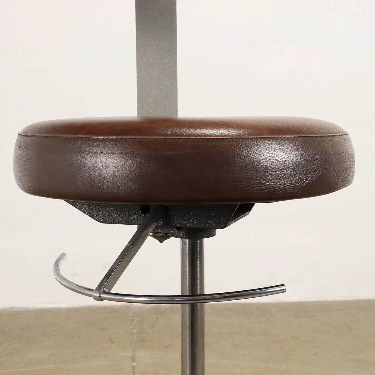 Vintage dentist's stool in metal and leatherette, 1980s 5