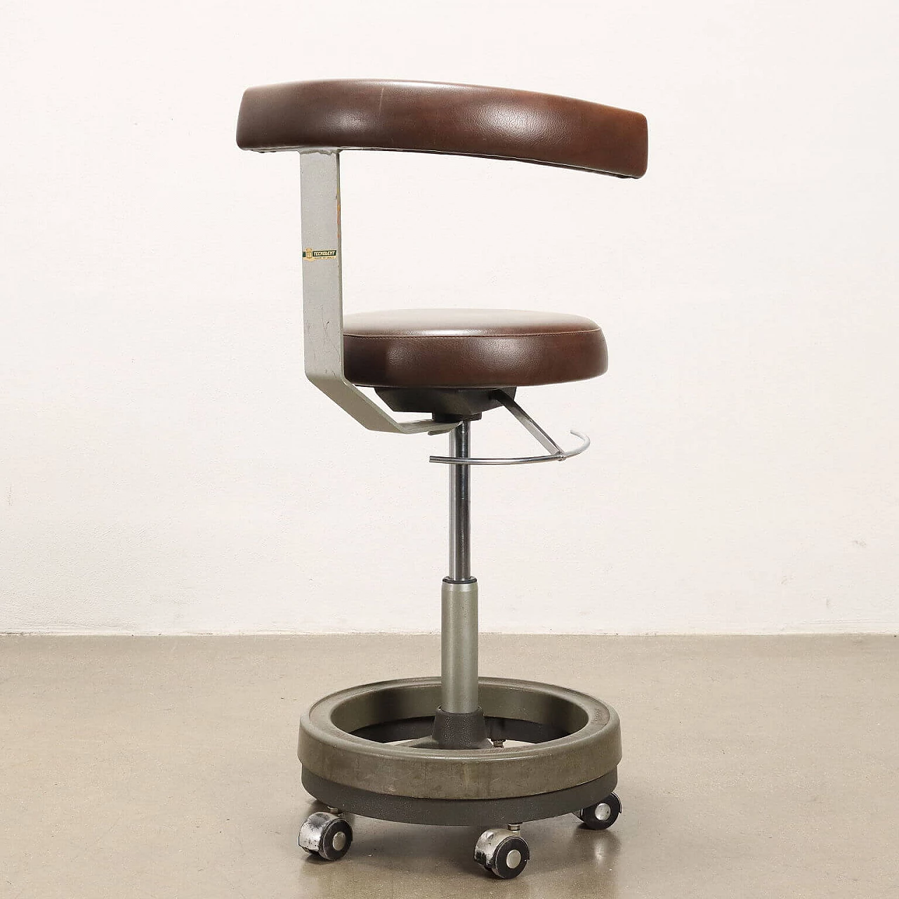 Vintage dentist's stool in metal and leatherette, 1980s 10