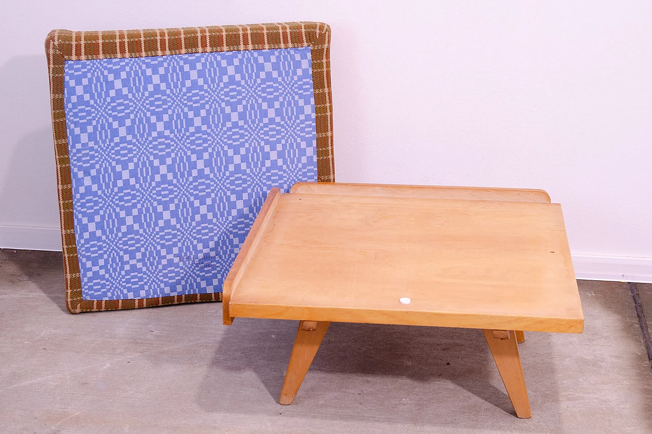 Poggiapiedi di Frantisek Jirák per Tatra Nabytok, anni '60 11