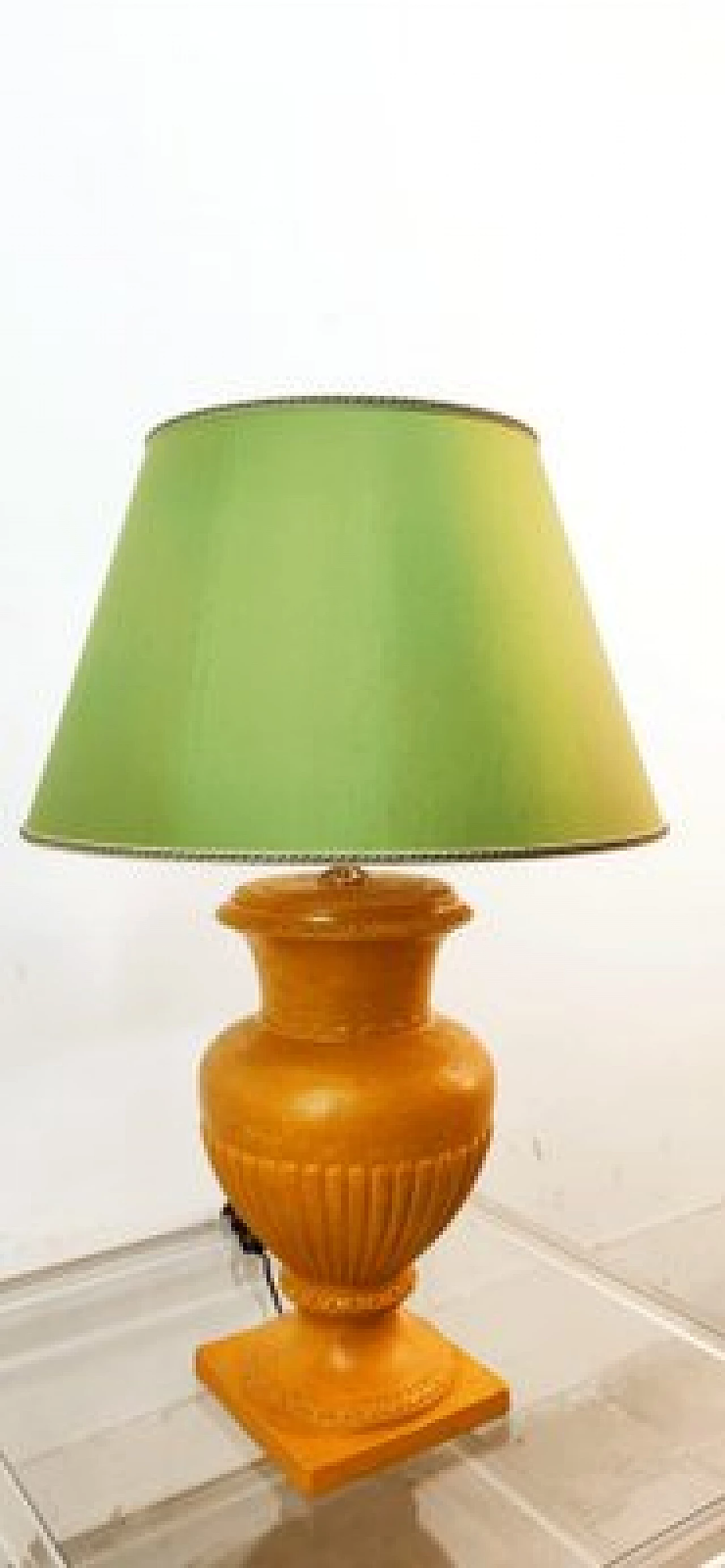Lampada da tavolo in ceramica dorata con paralume verde, anni '70 17