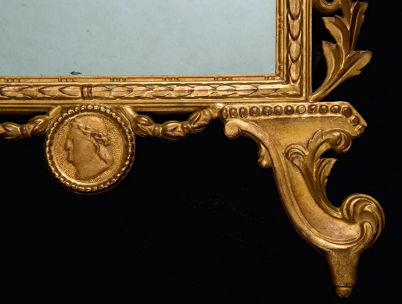 Specchiera stile Luigi XV in legno dorato e intagliato, primo '900 3